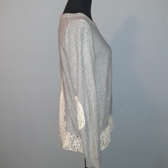 Angel of the North Light Weight Sweater Grey w/ Lace Accents Size Large - Picture 4 of 14